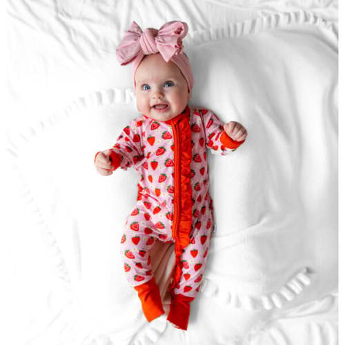Strawberry Fields Snoozer - Fletch | Maisonette