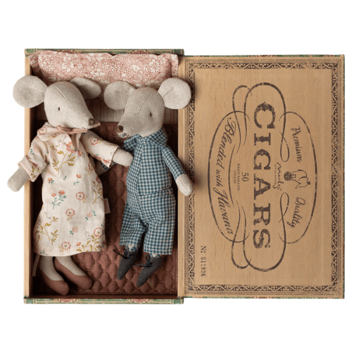 Grandma and grandpa mice in cigarbox - Maileg USA