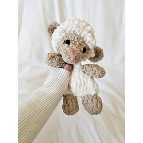 Crochet Lamb Plushie / Sheep Toy / Baby Gift / Soft Amigurumi / Farm Animal Lovey / Perfect Baby Shower Gift