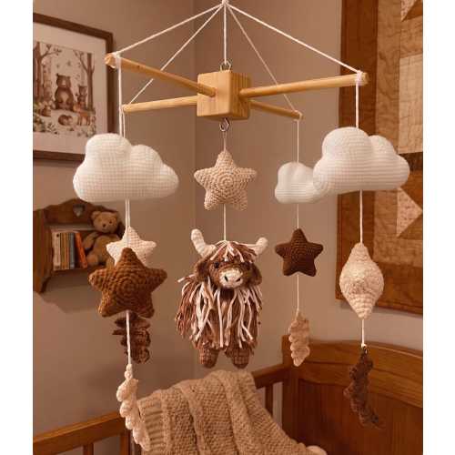 Crocheted Highland Cattle Baby Mobile, Boho Farm Nursery Decor, Highland Cow Baby Mobile Crochet, Handmade Neutral Nursery Decor