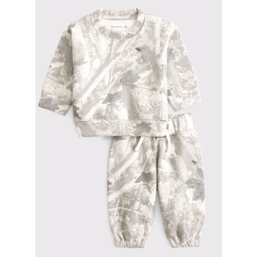 baby essential icon crew sweatshirt set