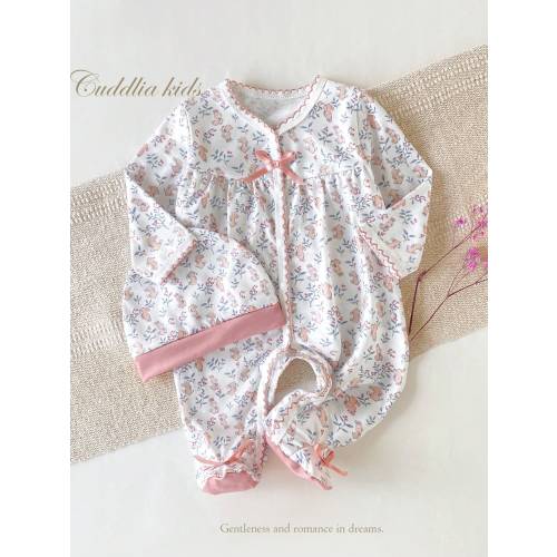 SHEIN Vintaside Kids Newborn Infant Baby Girl Romper Set,Autumn Cute Lounge Rabbit Flower Ditsy Floral Pink Snap Long Sleeve Footies Bodysuit With Hat,2pcs Pajama Set