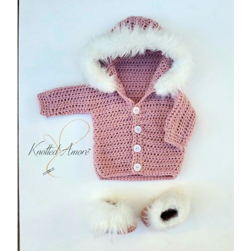 Crochet baby hooded sweater , hoodie with fur, girl outfit, baby girl fur boots, winter hoodie, photo prop, fur outfit, fur hoodie, pink