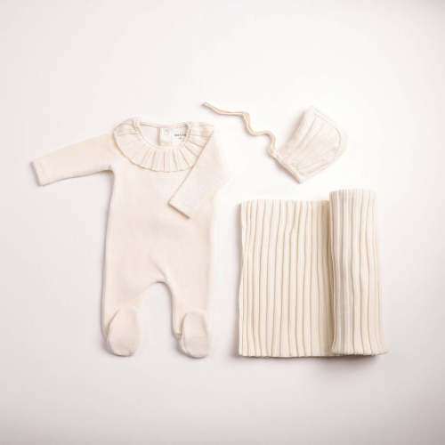 Bee & Dee Linen Velour Pleated Knit Collar Layette Set