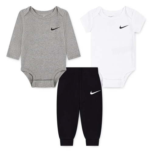 Newborn Baby Nike Bodysuits and Pants 3 Piece Set Color: Black Size: 6 MONTHS