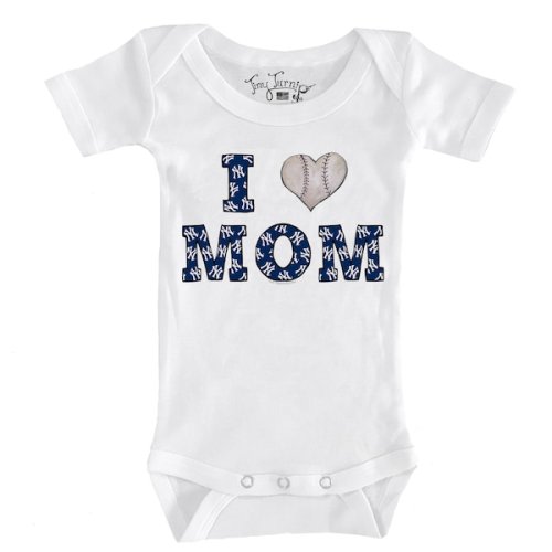 Infant New York Yankees Tiny Turnip White Heart Mom Bodysuit
