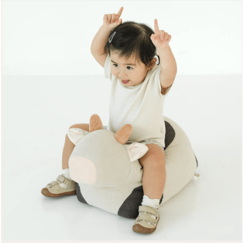 ride-on + lounging cow pouf MOO MOO