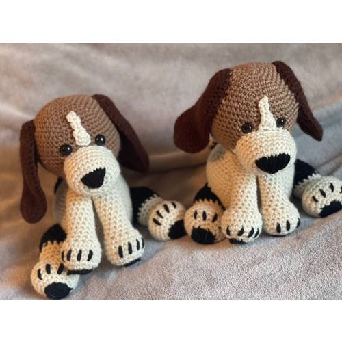 Crocheted Beagle Puppy