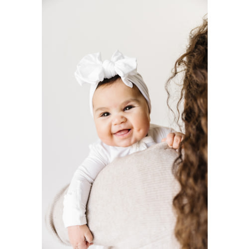 ITTY BITTY KNOT: pink – Baby Bling Bows