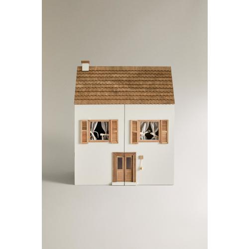 KIDS’ DOLLHOUSE TOY