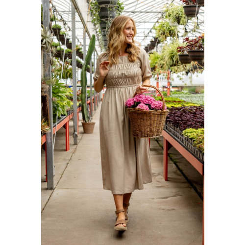 Willow Square Neck Smocked Bodice Midi Dress FINAL SALE – The Main Street Exchange