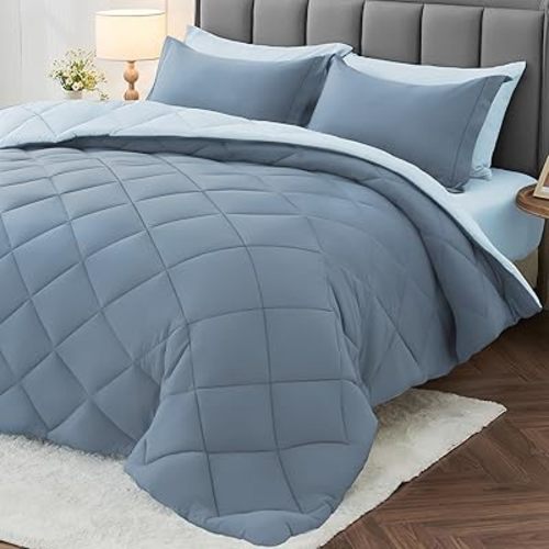 MUXHOMO 7 Pieces Queen Comforter Set, Reversible Bed in a Bag Queen Size, All Season Bedding Set with Comforter, Flat Sheet, Fitted Sheet, Pillowcases & Shams, Mineral Blue & Light Blue