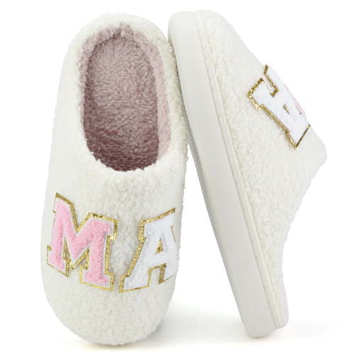 BERANMEY MAMA Bear Slippers for Women Warm Memory Foam Plaid Print Fuzzy Indoor Outdoor Non-Slip House Shoes for Women and Men