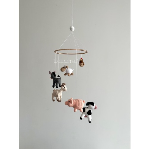 Handmade farm animals baby mobile, crochet farm animals nursery, pig goat mobile, gift for baby shower, handmade baby gift