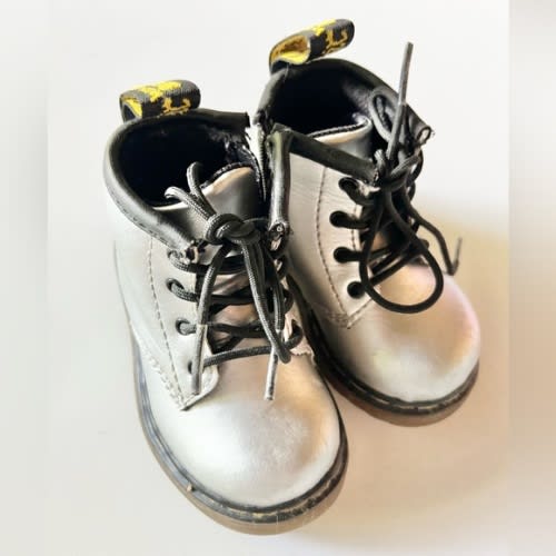 Dr.Marten Silver Baby combat boots
