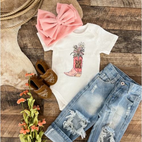 Wildflower Boot (S/S Ribbed Onesie/ Tee) (little kid)(white)