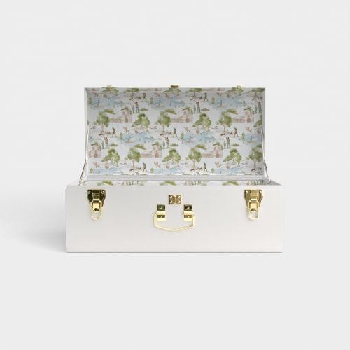 Petite Trunk - White - Heritage Hunt / Embroidery