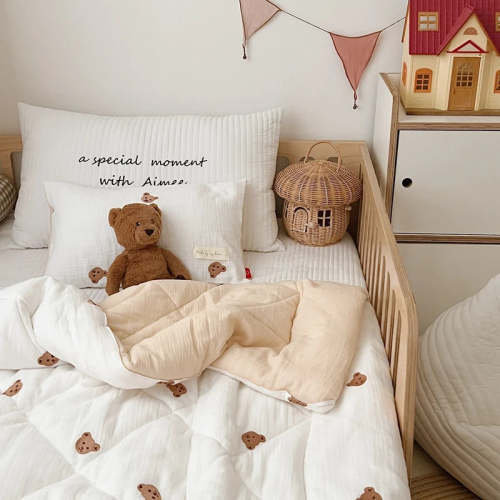 LOVELY LUXE WINTER QUILT