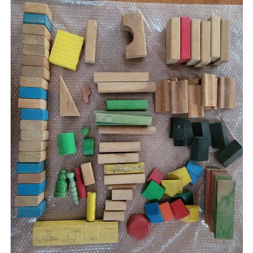 Huge Vintage Lot Of Wooden Childrens Building Blocks Old Kids Toy approx 5lbs