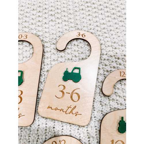 Tractor Baby Closet Dividers, Nursery clothes dividers, Wood Clothes Size Markers, Farm Baby Closet Organizers, Baby Shower Gift Ideas