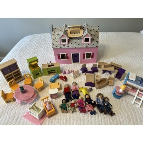 Melissa & Doug Dollhouse + Furniture + Dolls