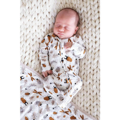 Snuggle Bug Zipper Footie