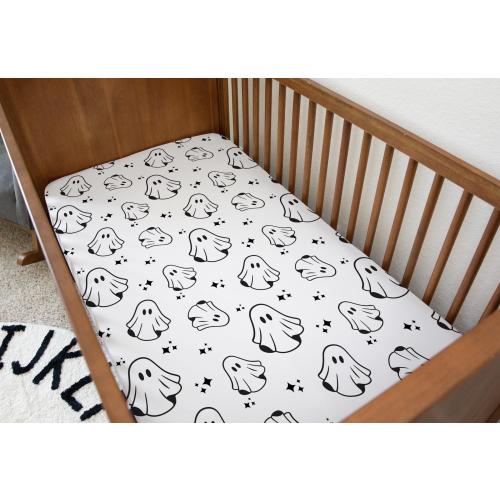 Ghosts - Monochrome, Bedding, Duvet Covers, Fitted Sheets, Retro Ghost Halloween bedding, Halloween Spooky Ghost Bedding, Kids Bedding