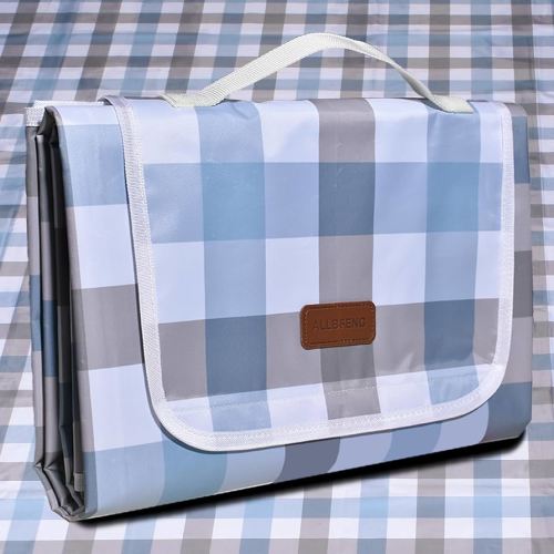 Amazon.com: ALLBFENG 80"x60" Waterproof Sandproof Picnic Mat - Portable Foldable Outdoor Blanket for Beach, Park, Travel & Indoor Use - Lightweight Compact Design, Easy-Carry (Green&White) : Patio, Lawn & Garden