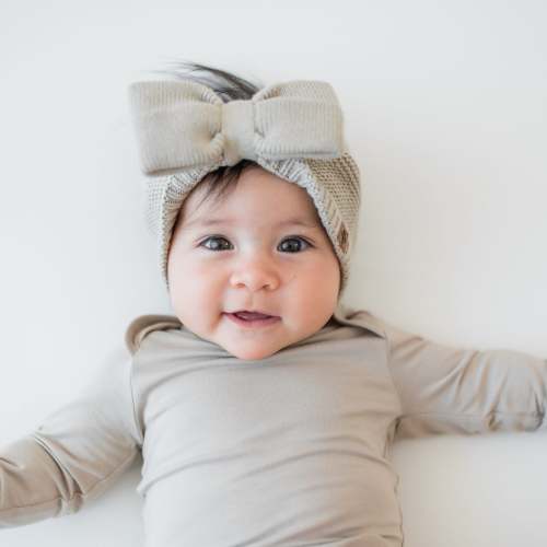 Chunky Knit Bow Headband in Almond