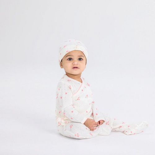 Newborn Baby Girls Huggies Babywear® 100% Organic Top, Footed Pants, & Beanie 3-Piece Set