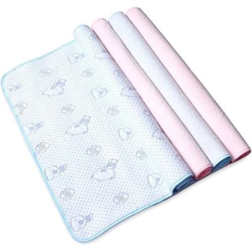 Monvecle Baby Infant Waterproof Cotton Changing Pads Washable Resuable Diapers Liners Mats Multi Pieces Pack (4pcs Bears-Small 18"x12")
