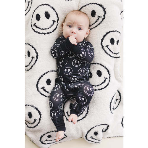 Smiley Fuzzy Blanket | Black