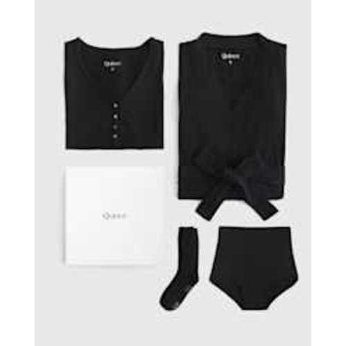The Essentials Hospital Set in True Black Size L