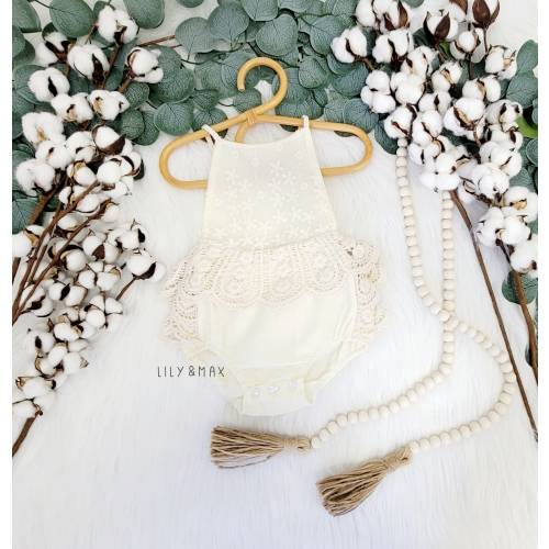 Rustic Lace Baby Romper: Boho Girl Outfit, 1st birthday girls, picture prop