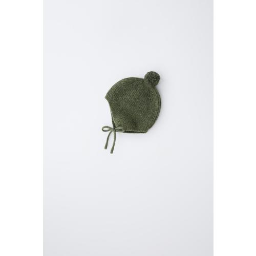 KNIT POMPOM BONNET - Mid-green | ZARA United States