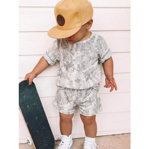 SHEIN 2pcs Toddler Unisex Baby Boy/Girl Casual Cute Grey Camouflage Short Sleeve T-Shirt And Shorts Set,Boy Outfit Sets,Summer Clothes,Streetwear