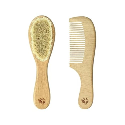green sprouts Baby Brush & Comb Set | Gently grooms baby's hair | Made of natural wood and bristles