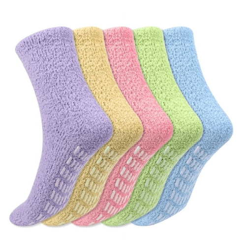 Springcorner 5 Pairs Fuzzy Socks for Women, Non Slip Fluffy Soft Warm Cozy Crew Socks with Grips for Winter, Soft Thermal Fuzzy Socks for Home Sleeping