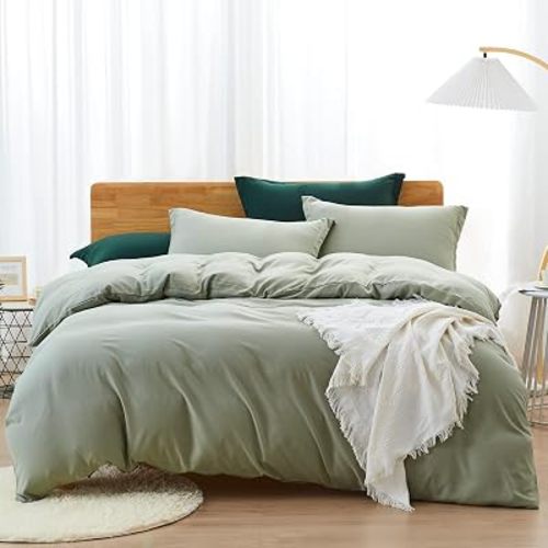 Dreaming Wapiti Duvet Cover Queen,Washed Microfiber Green Queen Size Duvet Cover Set,Solid Color - Soft and Breathable with Zipper Closure & Corner Ties (Green, Queen)