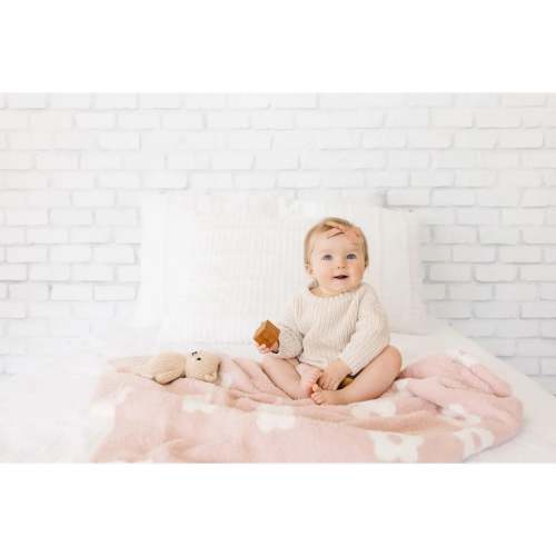 Pink Daisy Plush Blanket