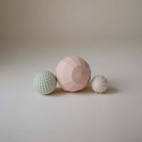 Nesting Spheres Sensory Toy – Mushie