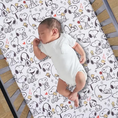 Snoopy Love Infant Baby/Toddler Fitted Crib Sheet – Lambs & Ivy