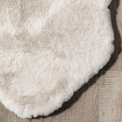 Nuloom Corra Cozy Plush Faux SheepSkin Pet Friendly Premium Machine Washable Area Rug, 3' 6" x 6', Off White