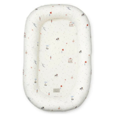 Carrousel baby wedge