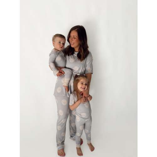 Ev & Oak co. | Smiley | Matching Women’s Oversized Tee and Flare Set