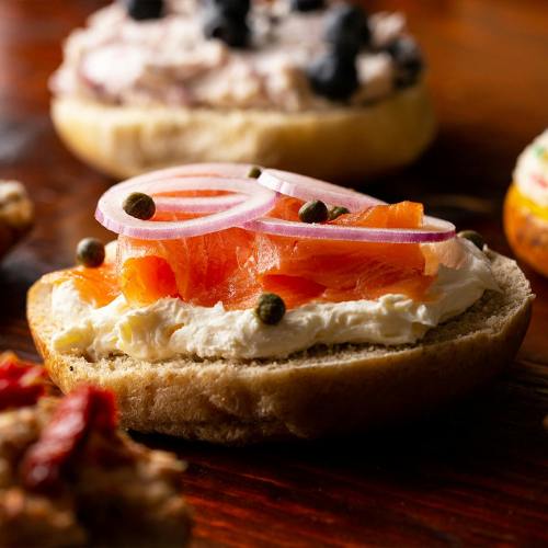 "The Eastsider" Salmon Trio Bagel Kit for 6