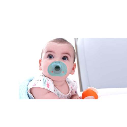 Pacifier
– mombella