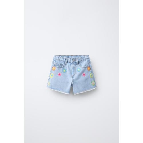 MOM FIT DENIM SHORTS WITH CROCHET FLOWERS - Blue | ZARA United States