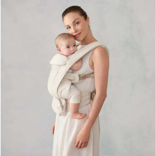 Shop Embrace Baby Carrier For Newborn | Ergobaby