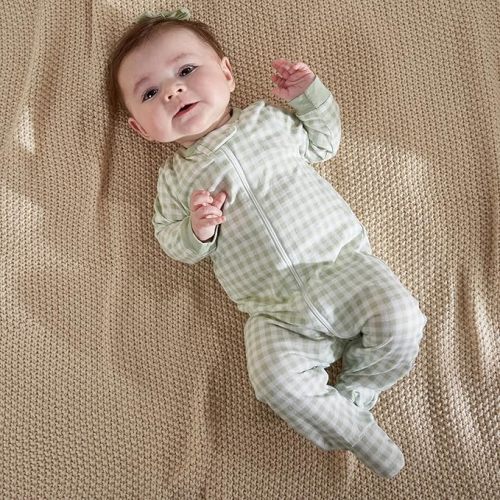 6-9M Gerber Baby Girls 4 Pack Sleep 'N Play Footie